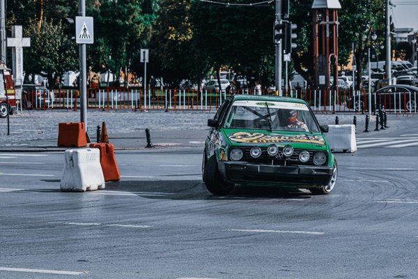 Location d'une voiture à marseille : services pratiques et accessibles